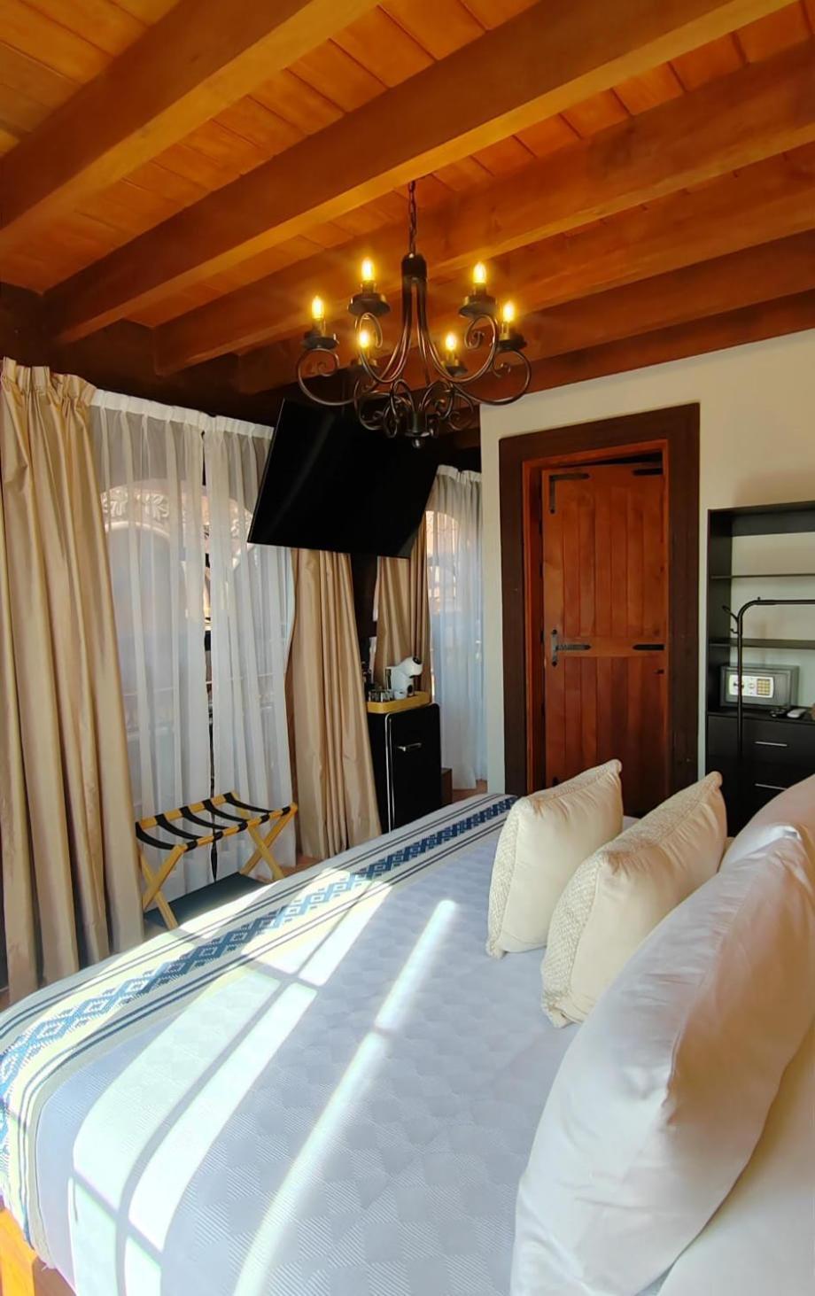 Five Queens Boutique Hotel 圣米格尔－德阿连德 外观 照片